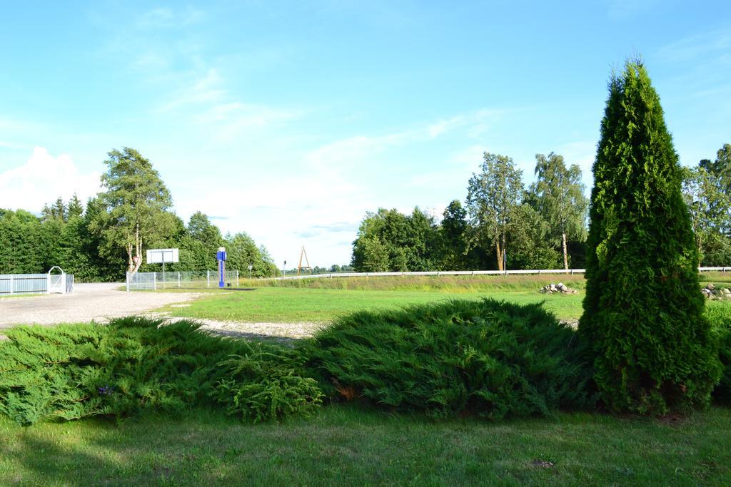 Motelis Aka Kārsava Εξωτερικό φωτογραφία